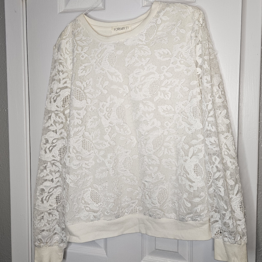 Forever 21 Lace Sleeved Top